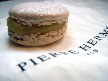 pierrehermetrufflemacaronpa.jpg