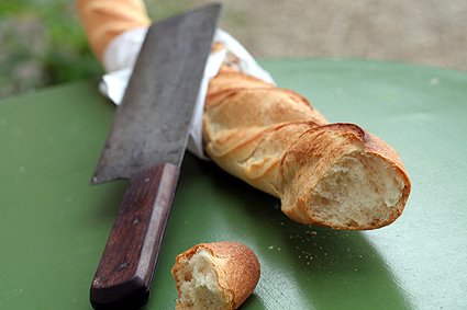 Baguette & Knife