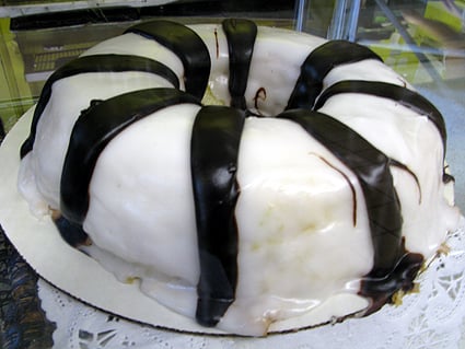 Black & White...Cake!