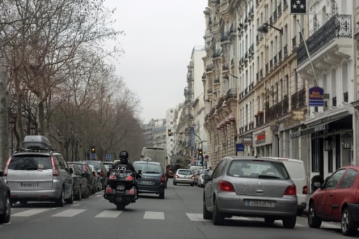 Paris airport transportation options