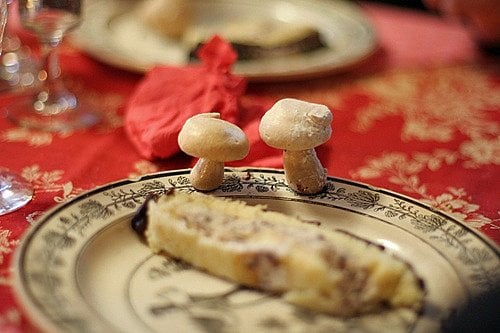 meringue mushrooms