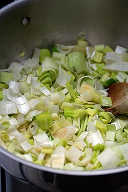 uncooked leeks