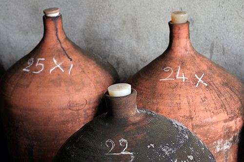 clay wine jugs