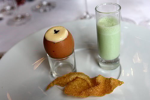 egg with lobster:asparagus emulsion
