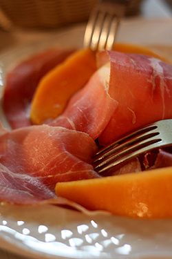 proscuitto and melon