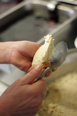 spreading malakoff mixture