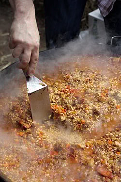 making paella