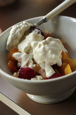 fruit with crรจmet nantais