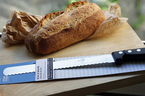 bread knife and bread