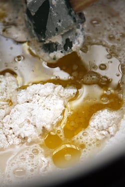 olive oil in pizza dough