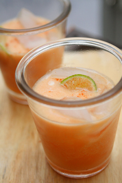 melon-nectarine agua fresca