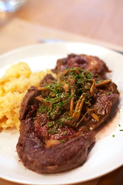 steak with wild mushrooms
