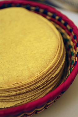 tortillas at Mil Amores