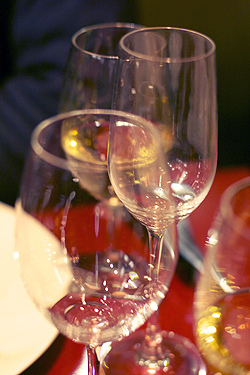 6 paul bert - wine glasses