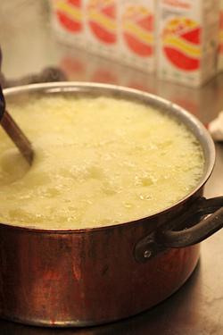 cream caramels at Pรคrlans Confectionary/Konfektyr