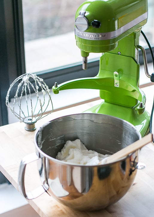 ลufs ร la neige (Snow Eggs)