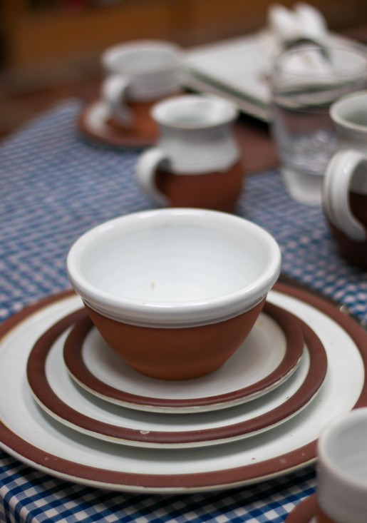 Stephen Pearce Irish pottery dinnerware