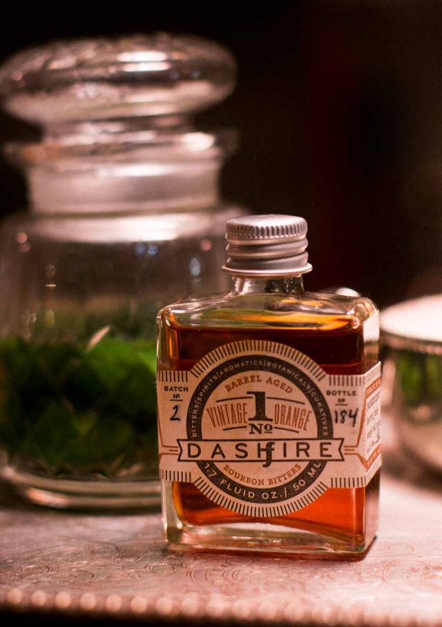 Pas de Loup bar in Paris