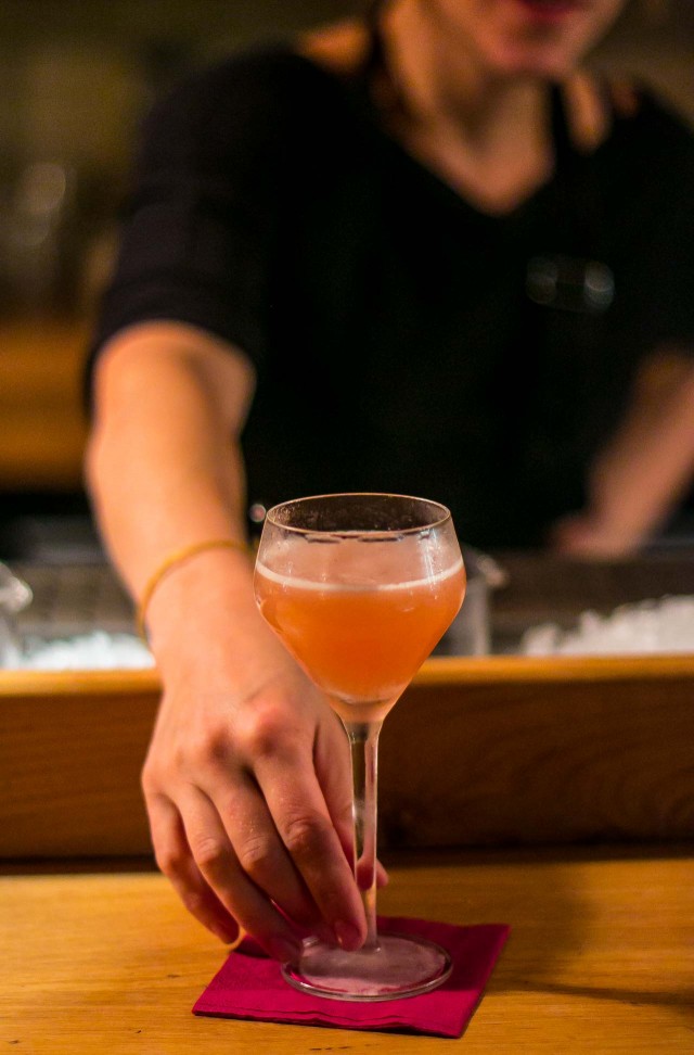 Pas de Loup bar in Paris