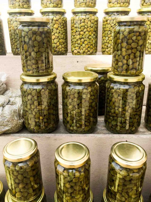 Capers in Greece