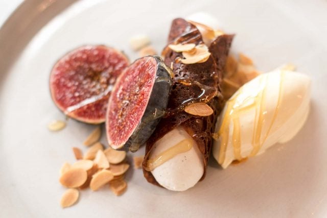 Cannoli dessert at Fulgurances