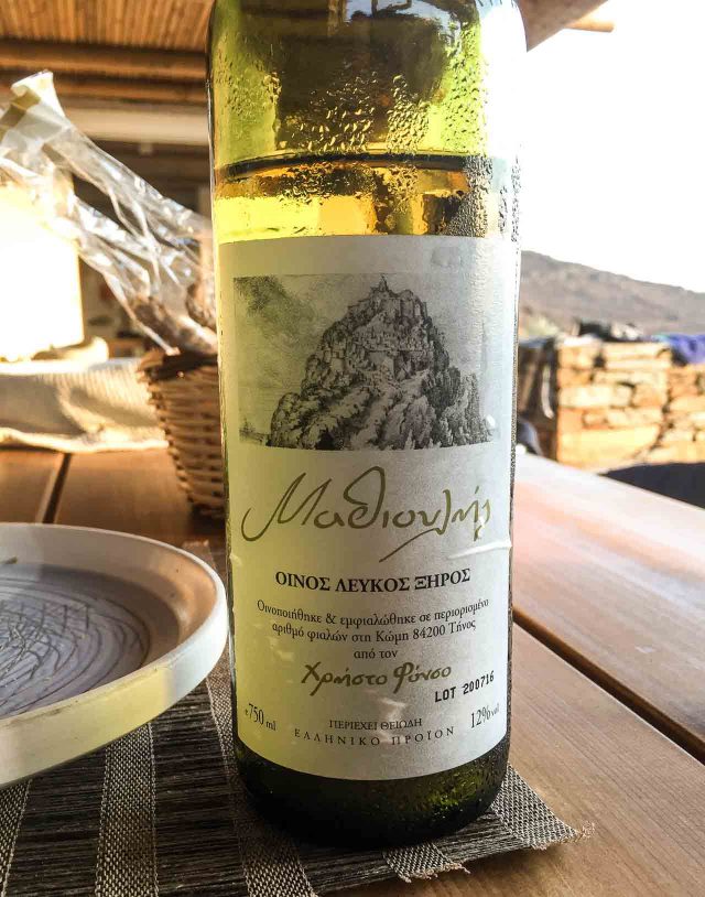 Tinos white wine